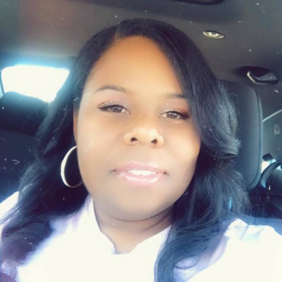 Meet your Posher, Cynetheia - Picture 1 of 1